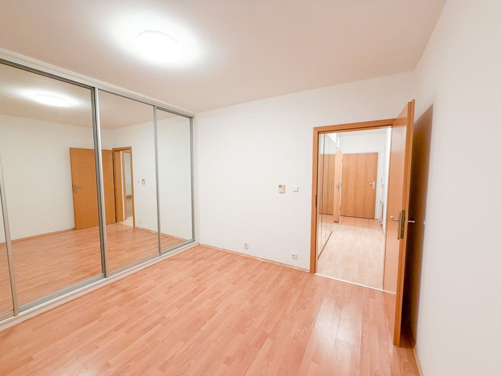 Pronájem bytu 2+kk 61 m², Ďáblická, Praha, Praha Pronájem bytu 2+kk 61 m², Ďáblická, Praha, Praha