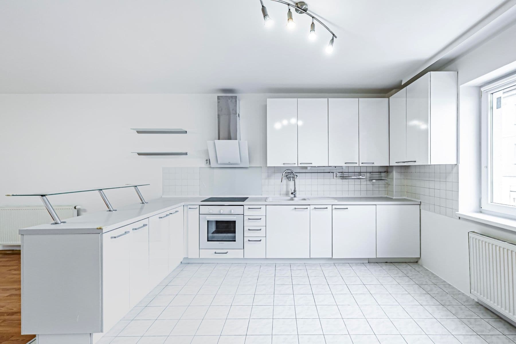 Pronájem bytu 2+kk 61 m², Ďáblická, Praha, Praha Pronájem bytu 2+kk 61 m², Ďáblická, Praha, Praha