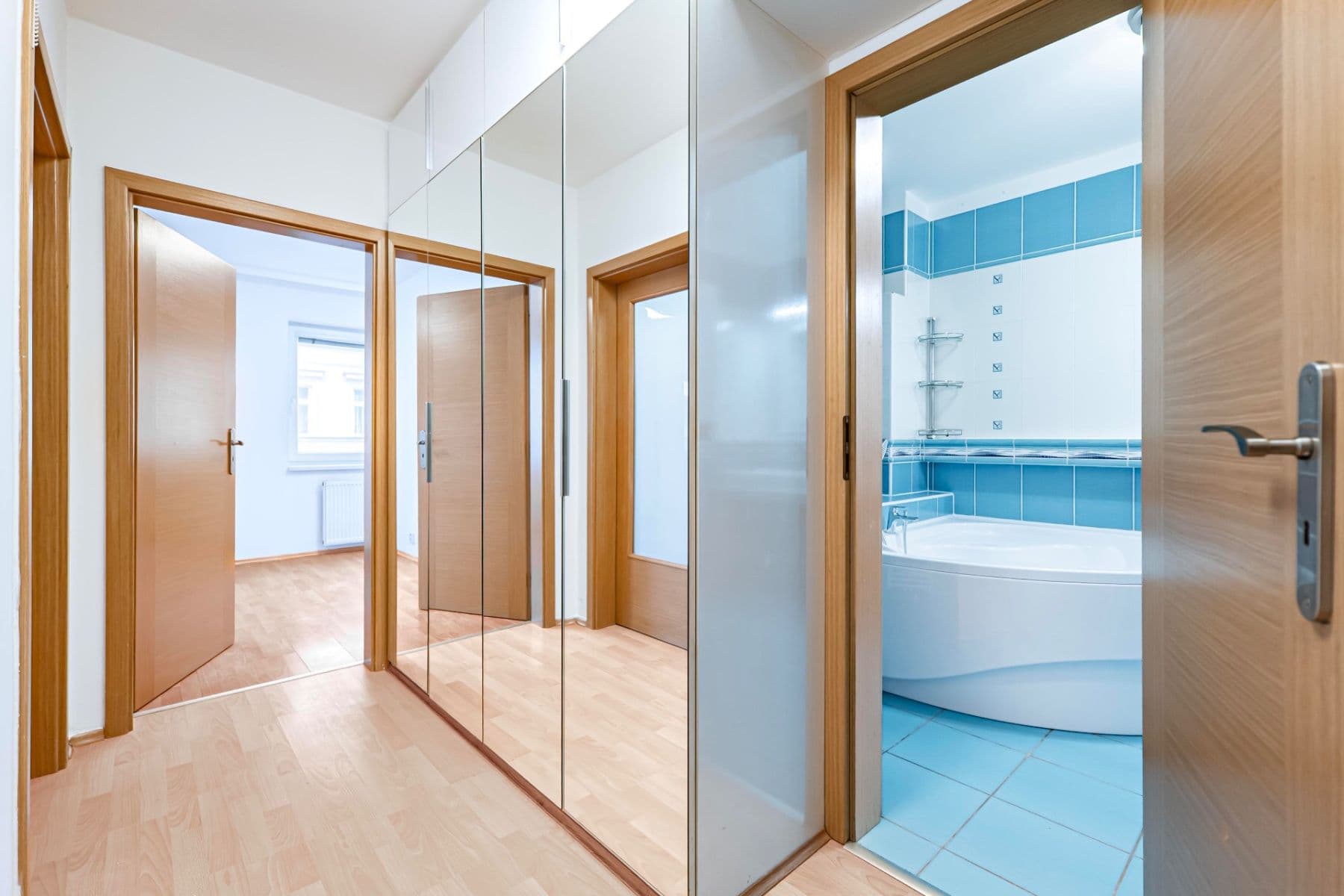 Pronájem bytu 2+kk 61 m², Ďáblická, Praha, Praha Pronájem bytu 2+kk 61 m², Ďáblická, Praha, Praha