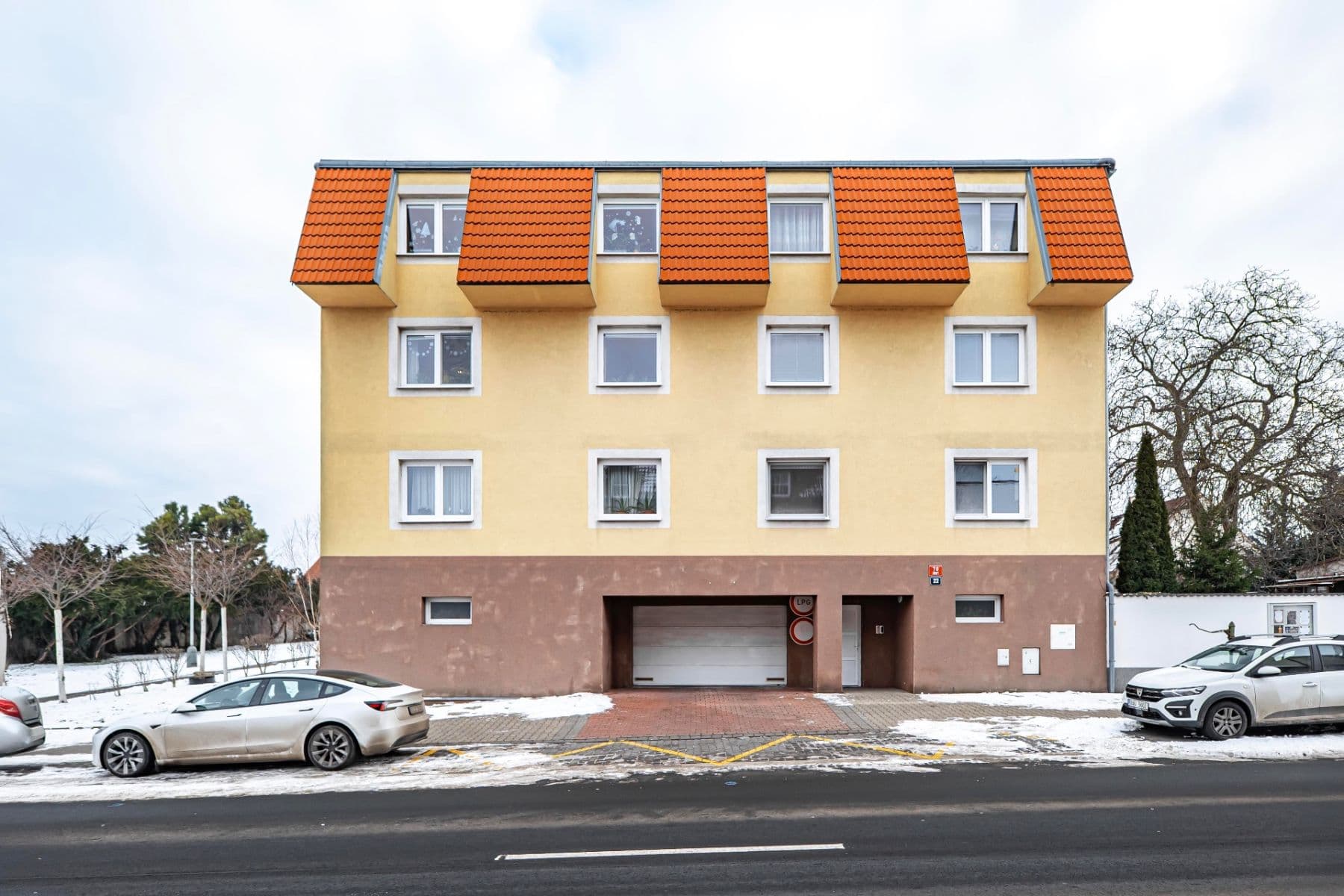 Pronájem bytu 2+kk 61 m², Ďáblická, Praha, Praha Pronájem bytu 2+kk 61 m², Ďáblická, Praha, Praha