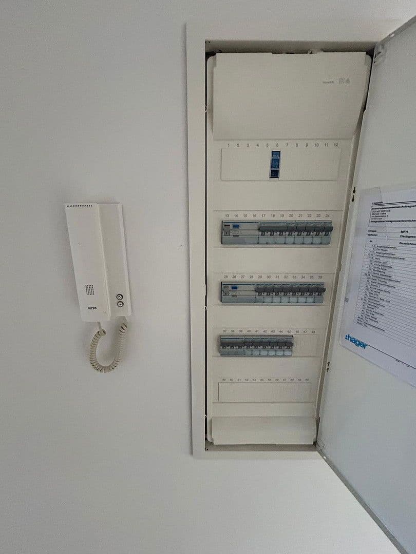 Pronájem bytu 3+1 54 m², Brakerstr. 17, Bielefeld, Severní Porýní-Vestfálsko Pronájem bytu 3+1 54 m², Brakerstr. 17, Bielefeld, Severní Porýní-Vestfálsko