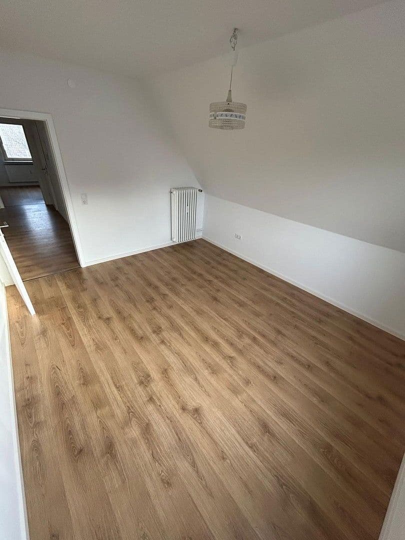 Pronájem bytu 3+1 54 m², Brakerstr. 17, Bielefeld, Severní Porýní-Vestfálsko Pronájem bytu 3+1 54 m², Brakerstr. 17, Bielefeld, Severní Porýní-Vestfálsko