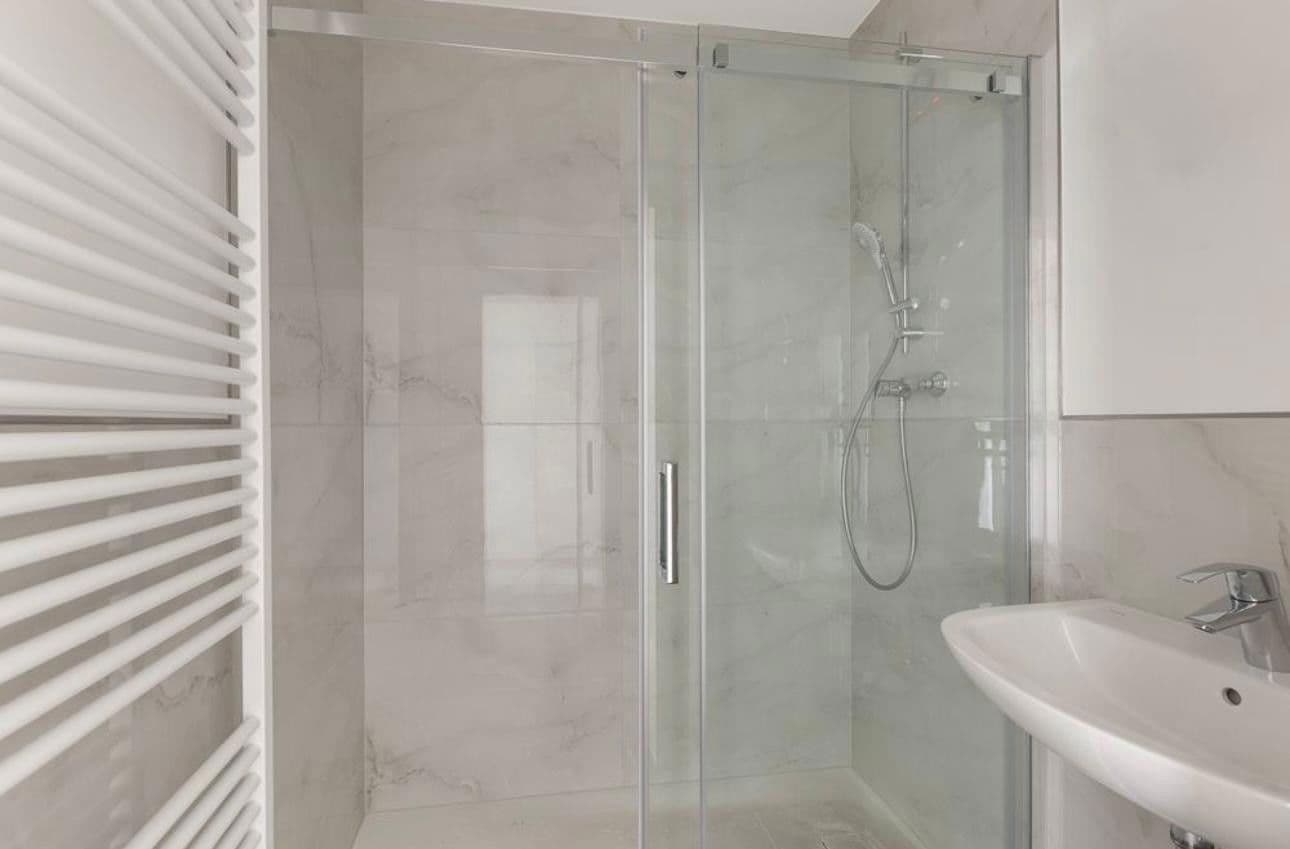 Pronájem bytu 3+1 93 m², Düsseldorf, Severní Porýní-Vestfálsko Pronájem bytu 3+1 93 m², Düsseldorf, Severní Porýní-Vestfálsko