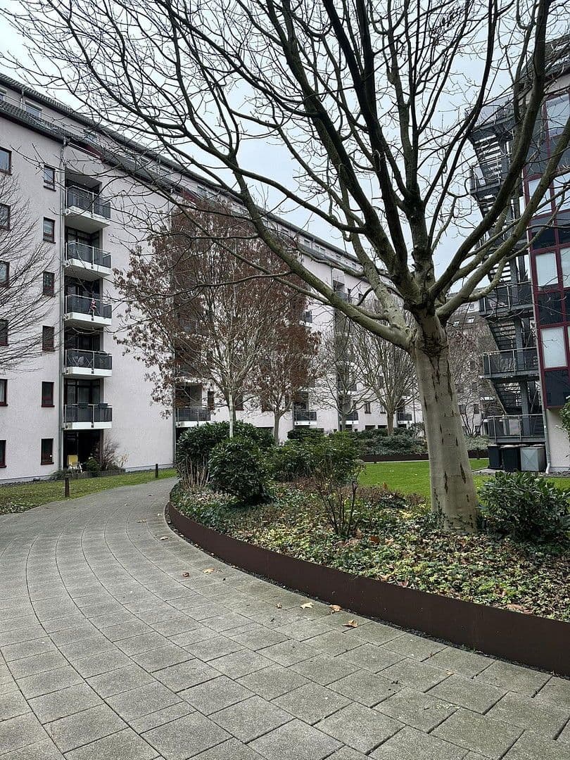 Pronájem bytu 3+1 76 m², Frankfurt am Main, Hessen Pronájem bytu 3+1 76 m², Frankfurt am Main, Hessen