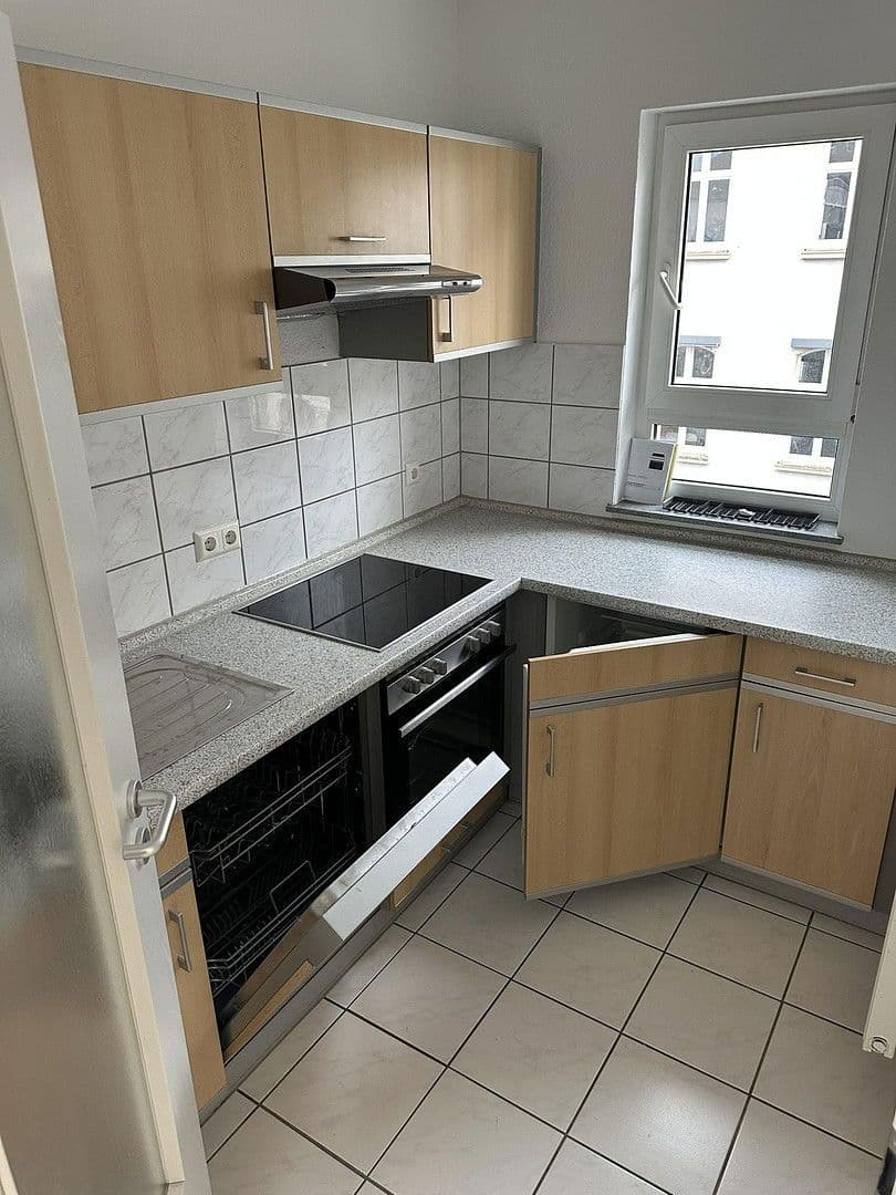 Pronájem bytu 3+1 76 m², Frankfurt am Main, Hessen Pronájem bytu 3+1 76 m², Frankfurt am Main, Hessen