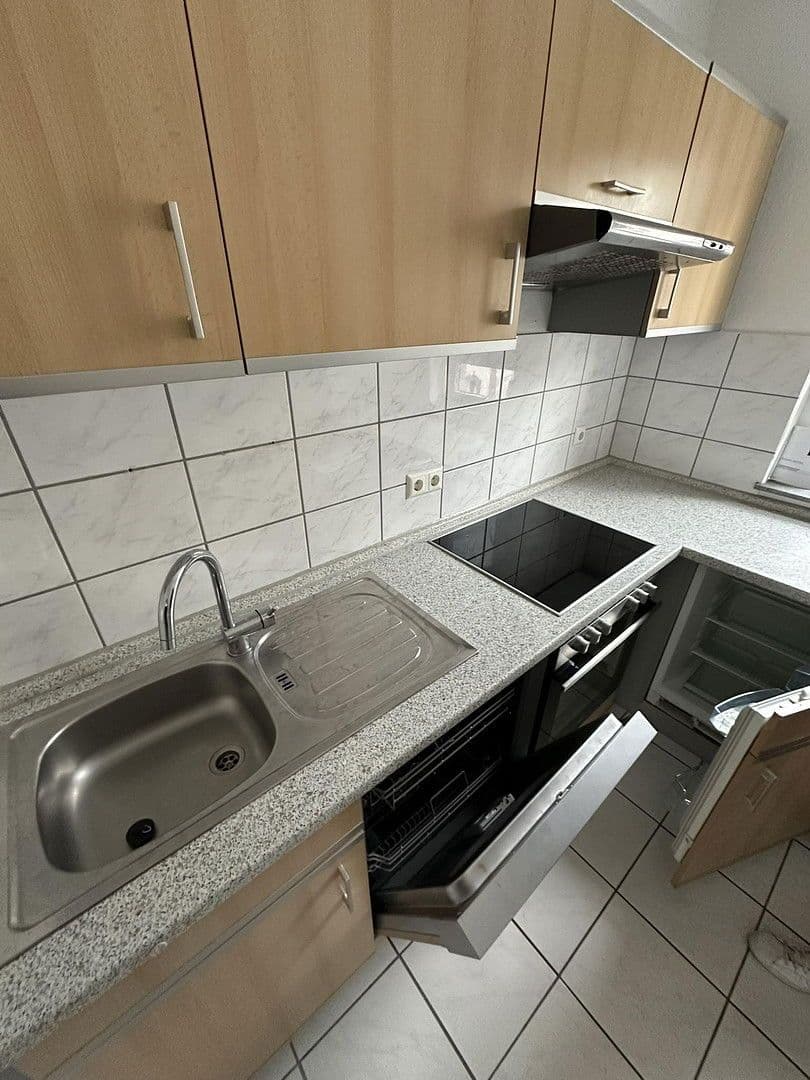 Pronájem bytu 3+1 76 m², Frankfurt am Main, Hessen Pronájem bytu 3+1 76 m², Frankfurt am Main, Hessen