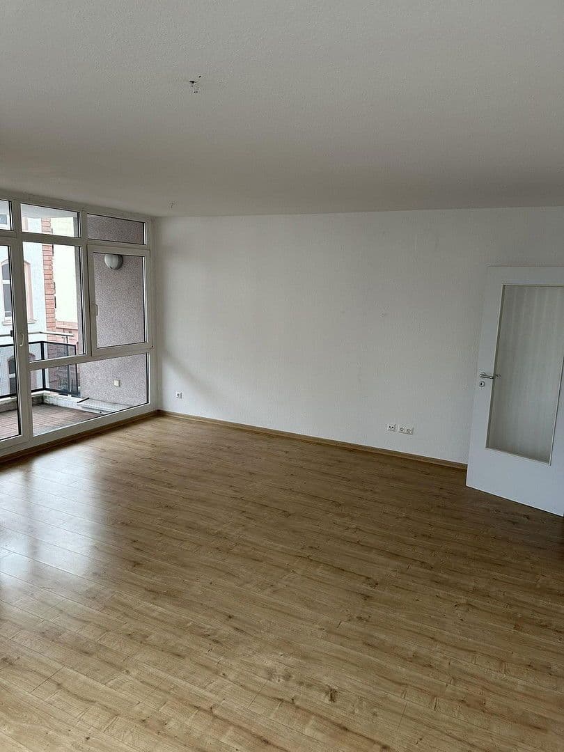 Pronájem bytu 3+1 76 m², Frankfurt am Main, Hessen Pronájem bytu 3+1 76 m², Frankfurt am Main, Hessen