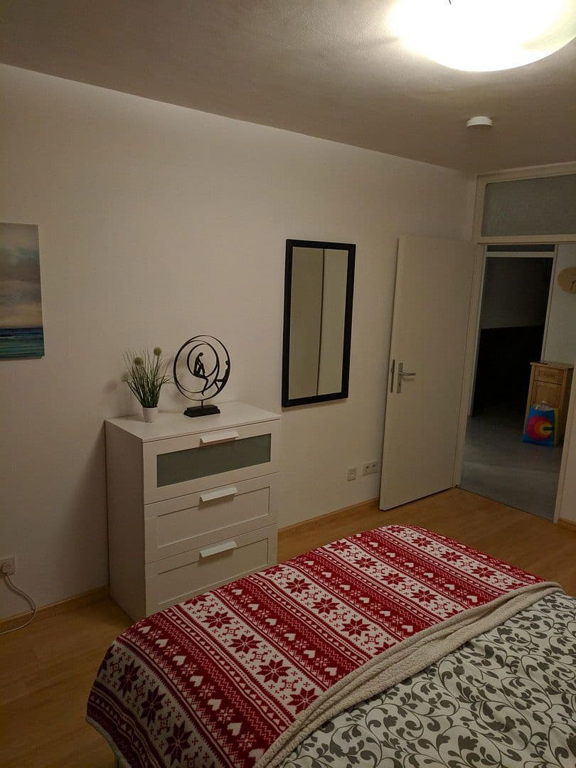 Pronájem bytu 3+1 71 m², Landsberger Str. 317, München, Bavorsko Pronájem bytu 3+1 71 m², Landsberger Str. 317, München, Bavorsko