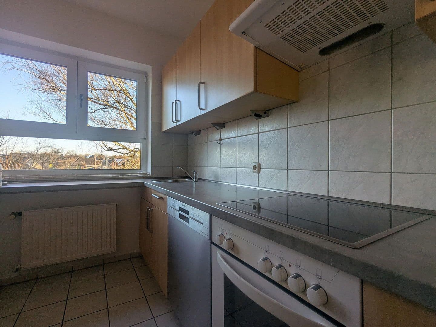 Pronájem bytu 3+1 73 m², Beim Kloster Dohren 69, Buxtehude, Dolní Sasko Pronájem bytu 3+1 73 m², Beim Kloster Dohren 69, Buxtehude, Dolní Sasko