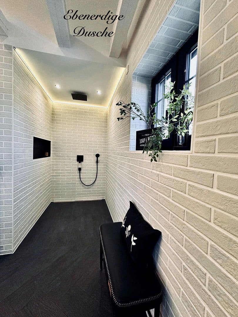 Prodej domu 202 m², pozemek 860 m², Maxhütte-Haidhof, Bavorsko Prodej domu 202 m², pozemek 860 m², Maxhütte-Haidhof, Bavorsko