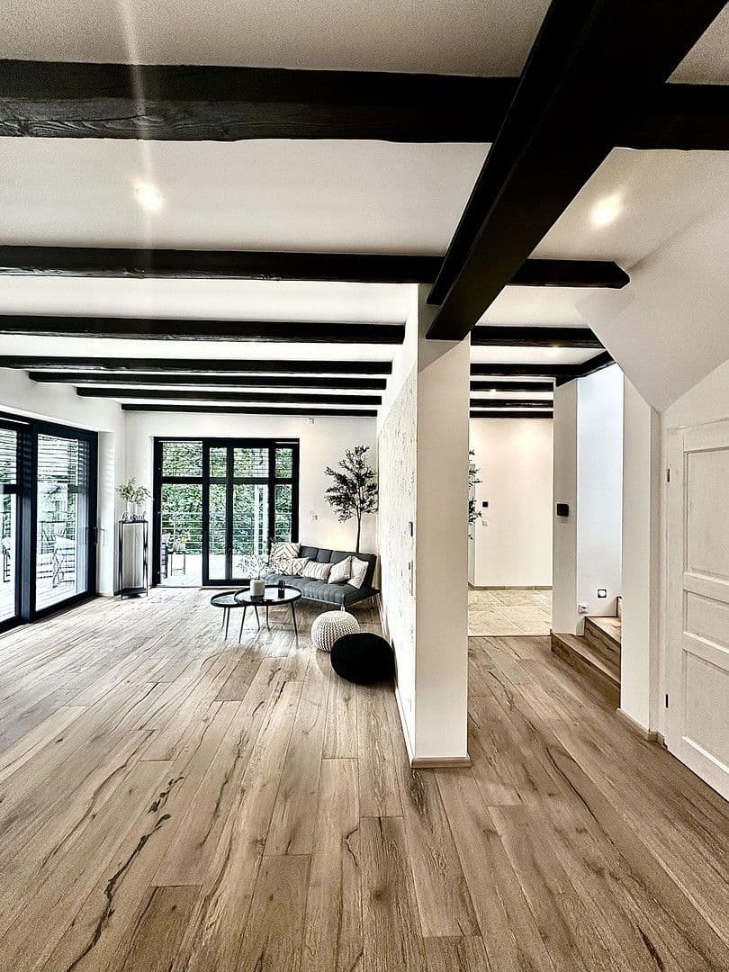 Prodej domu 202 m², pozemek 860 m², Maxhütte-Haidhof, Bavorsko Prodej domu 202 m², pozemek 860 m², Maxhütte-Haidhof, Bavorsko