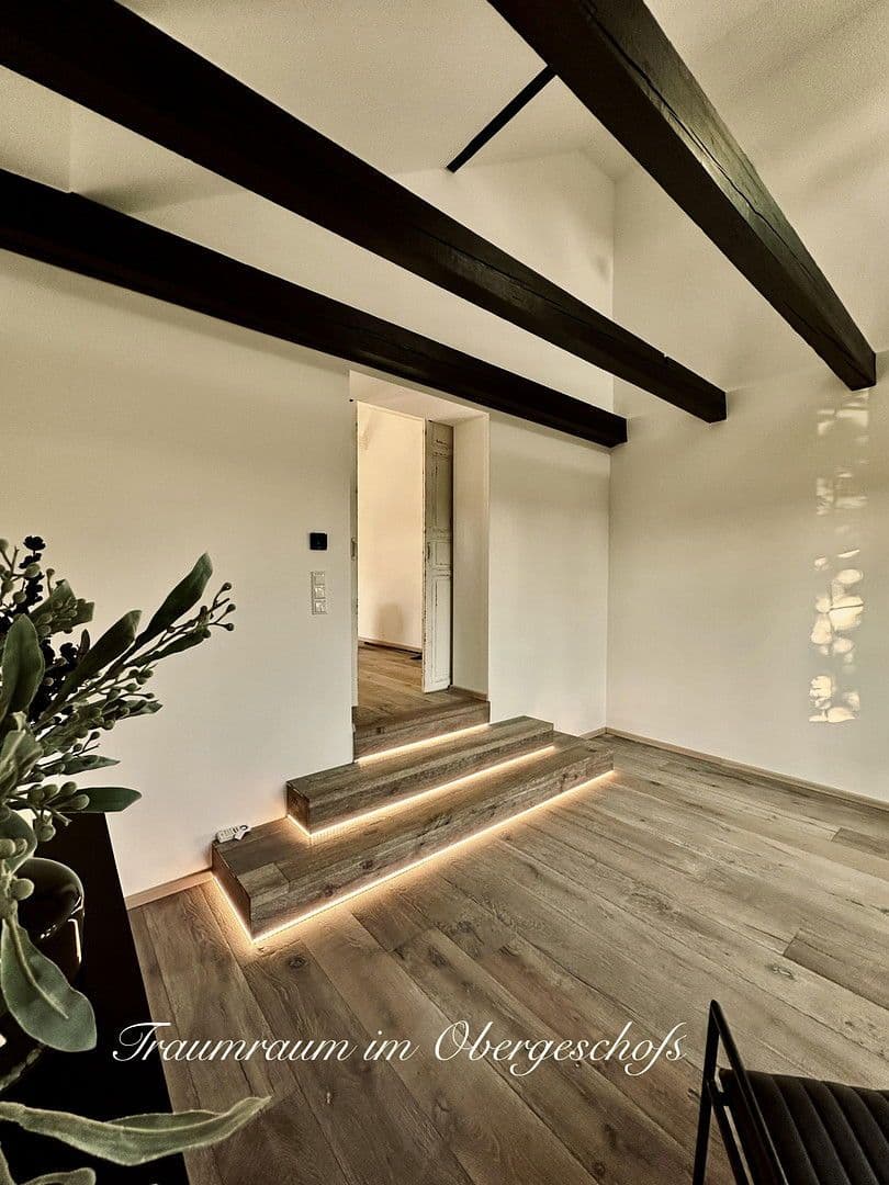 Prodej domu 202 m², pozemek 860 m², Maxhütte-Haidhof, Bavorsko Prodej domu 202 m², pozemek 860 m², Maxhütte-Haidhof, Bavorsko