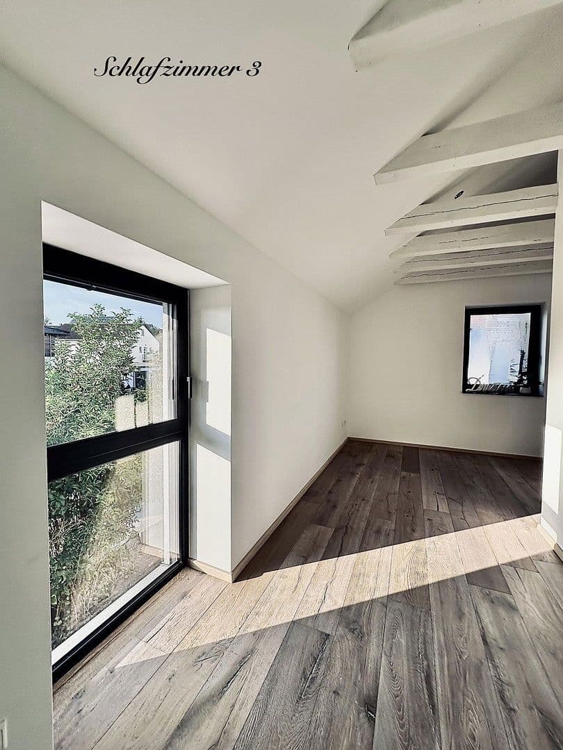 Prodej domu 202 m², pozemek 860 m², Maxhütte-Haidhof, Bavorsko Prodej domu 202 m², pozemek 860 m², Maxhütte-Haidhof, Bavorsko