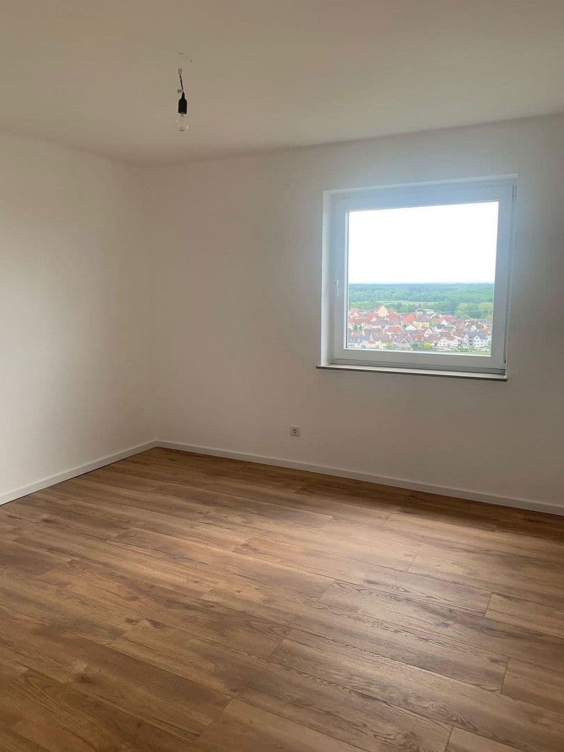 Pronájem bytu 4+1 103 m², Behringstr. 23, Mainaschaff, Bavorsko Pronájem bytu 4+1 103 m², Behringstr. 23, Mainaschaff, Bavorsko