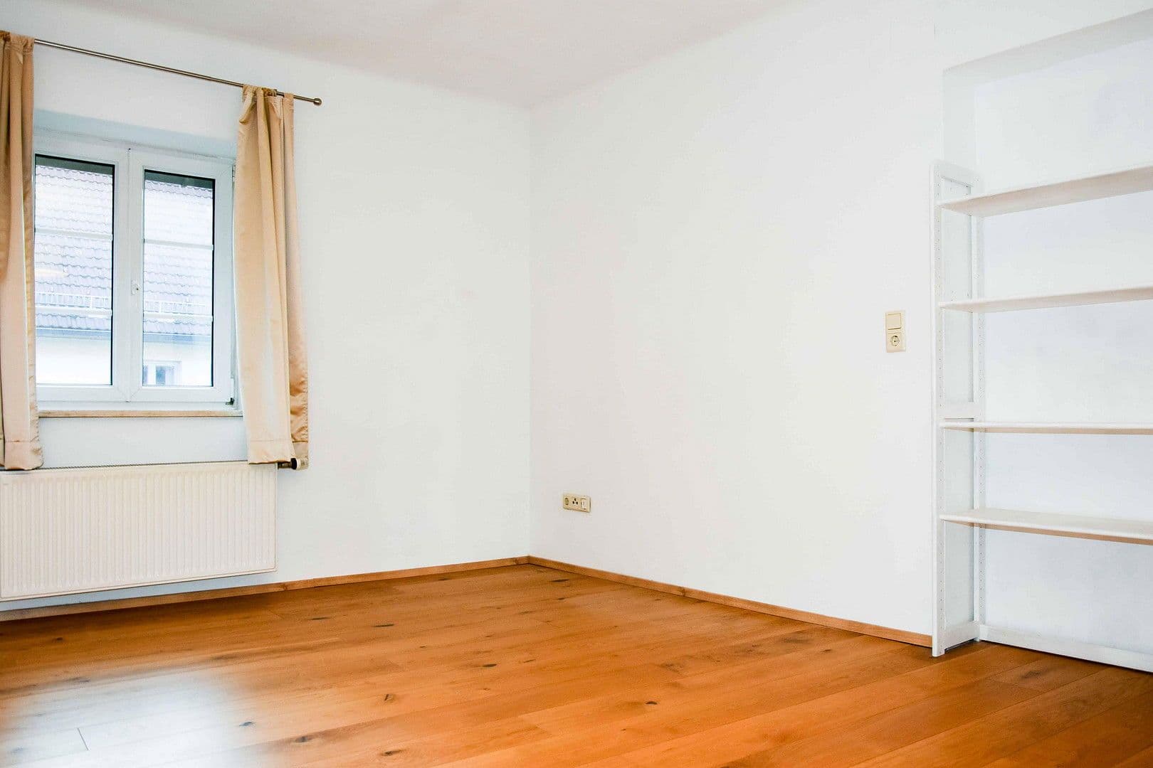 Pronájem bytu 3+1 75 m², Leonding, Horní Rakousko Pronájem bytu 3+1 75 m², Leonding, Horní Rakousko
