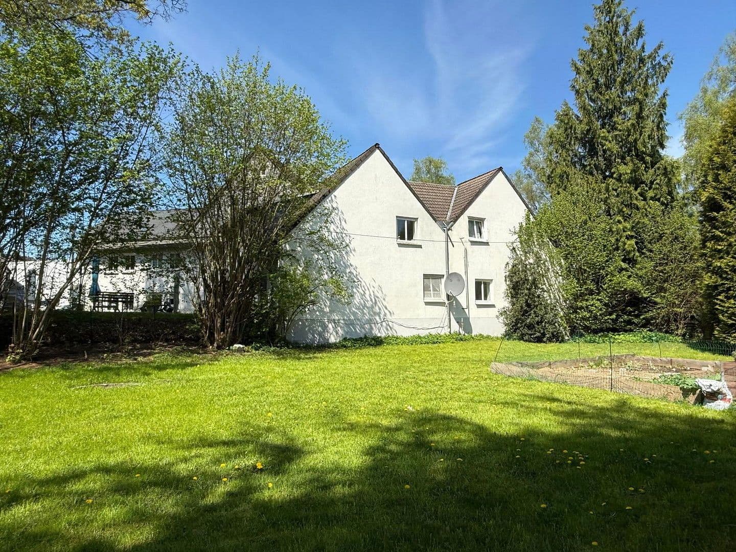 Prodej domu 781 m², pozemek 840 m², Kreuztal, Severní Porýní-Vestfálsko Prodej domu 781 m², pozemek 840 m², Kreuztal, Severní Porýní-Vestfálsko