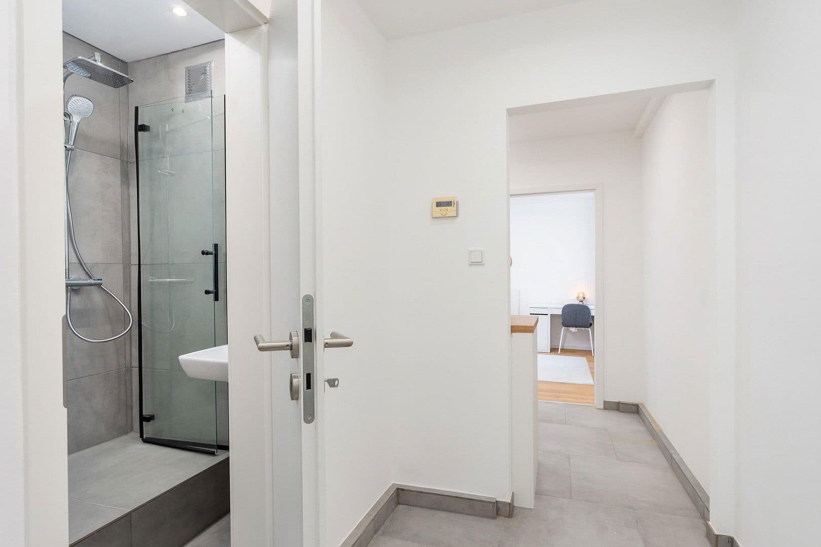 Pronájem bytu 3+1 45 m², Düsseldorf, Severní Porýní-Vestfálsko Pronájem bytu 3+1 45 m², Düsseldorf, Severní Porýní-Vestfálsko