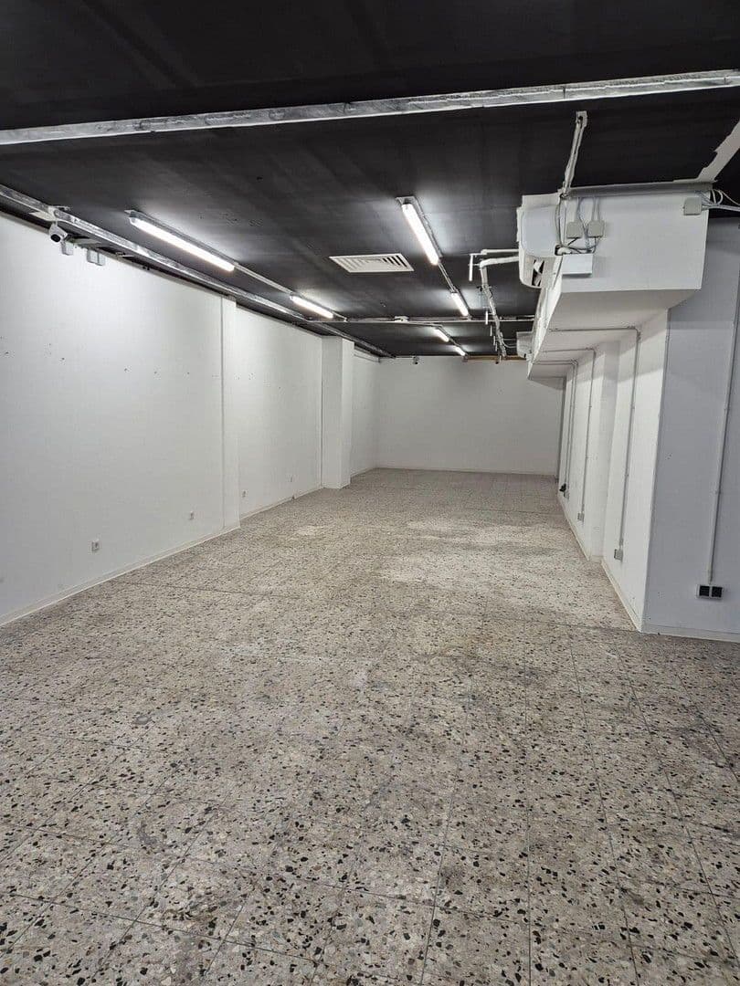 Pronájem nebytového prostoru 800 m², Gertherstr. 8-10, Bochum Gerthe, Severní Porýní-Vestfálsko Pronájem nebytového prostoru 800 m², Gertherstr. 8-10, Bochum Gerthe, Severní Porýní-Vestfálsko