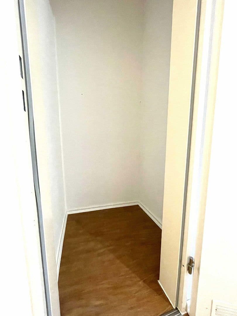 Pronájem bytu 3+1 87 m², Hubertusstr. 18b, Grünheide (Mark), Braniborsko Pronájem bytu 3+1 87 m², Hubertusstr. 18b, Grünheide (Mark), Braniborsko