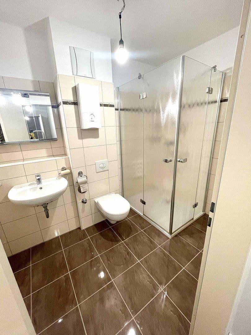 Pronájem bytu 3+1 87 m², Hubertusstr. 18b, Grünheide (Mark), Braniborsko Pronájem bytu 3+1 87 m², Hubertusstr. 18b, Grünheide (Mark), Braniborsko