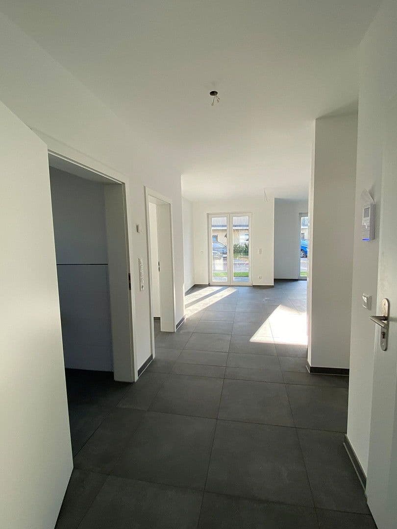 Pronájem bytu 3+1 86 m², Zülpich, Severní Porýní-Vestfálsko Pronájem bytu 3+1 86 m², Zülpich, Severní Porýní-Vestfálsko