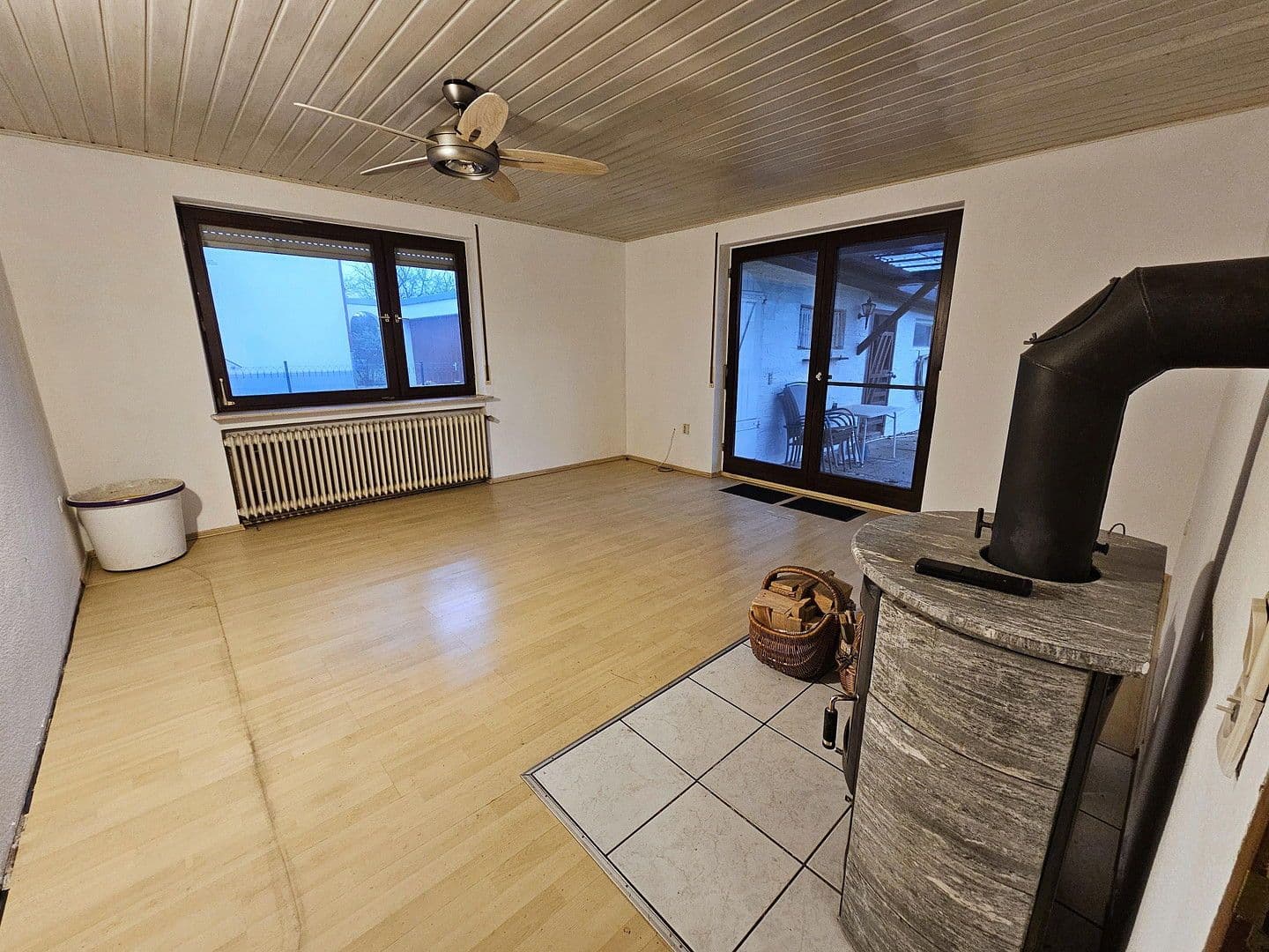 Prodej domu 157 m², pozemek 601 m², Neuhausen, Bádensko-Württembersko Prodej domu 157 m², pozemek 601 m², Neuhausen, Bádensko-Württembersko