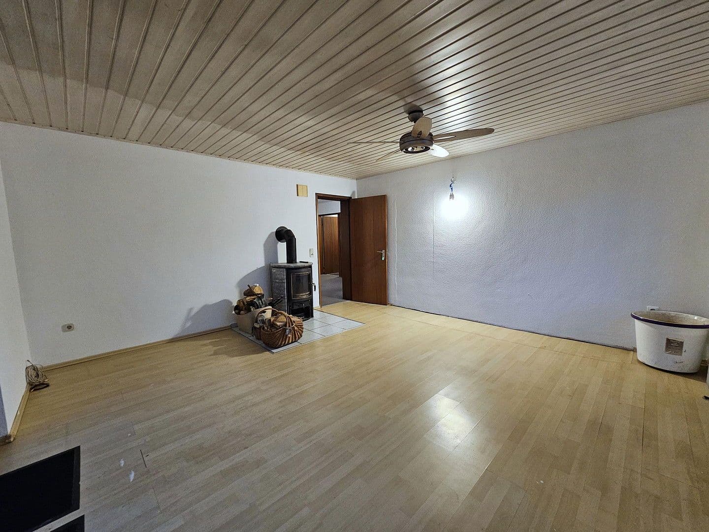 Prodej domu 157 m², pozemek 601 m², Neuhausen, Bádensko-Württembersko Prodej domu 157 m², pozemek 601 m², Neuhausen, Bádensko-Württembersko