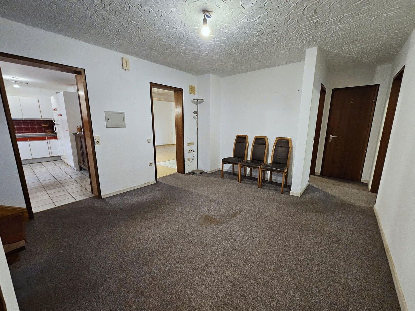 Prodej domu 157 m², pozemek 601 m², Neuhausen, Bádensko-Württembersko Prodej domu 157 m², pozemek 601 m², Neuhausen, Bádensko-Württembersko