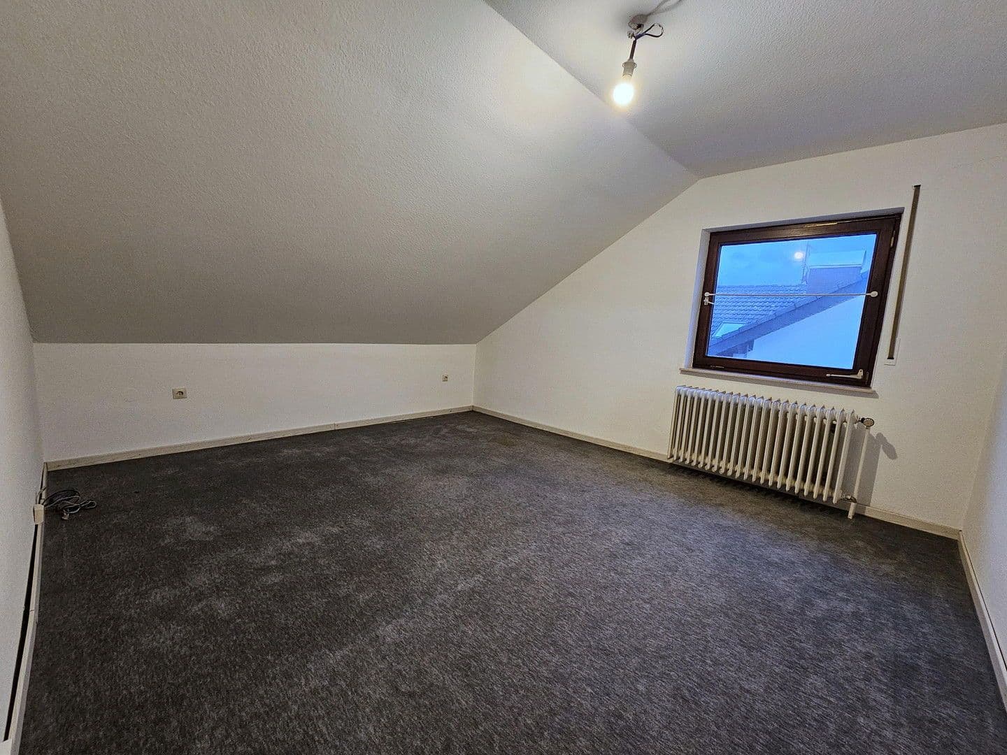 Prodej domu 157 m², pozemek 601 m², Neuhausen, Bádensko-Württembersko Prodej domu 157 m², pozemek 601 m², Neuhausen, Bádensko-Württembersko
