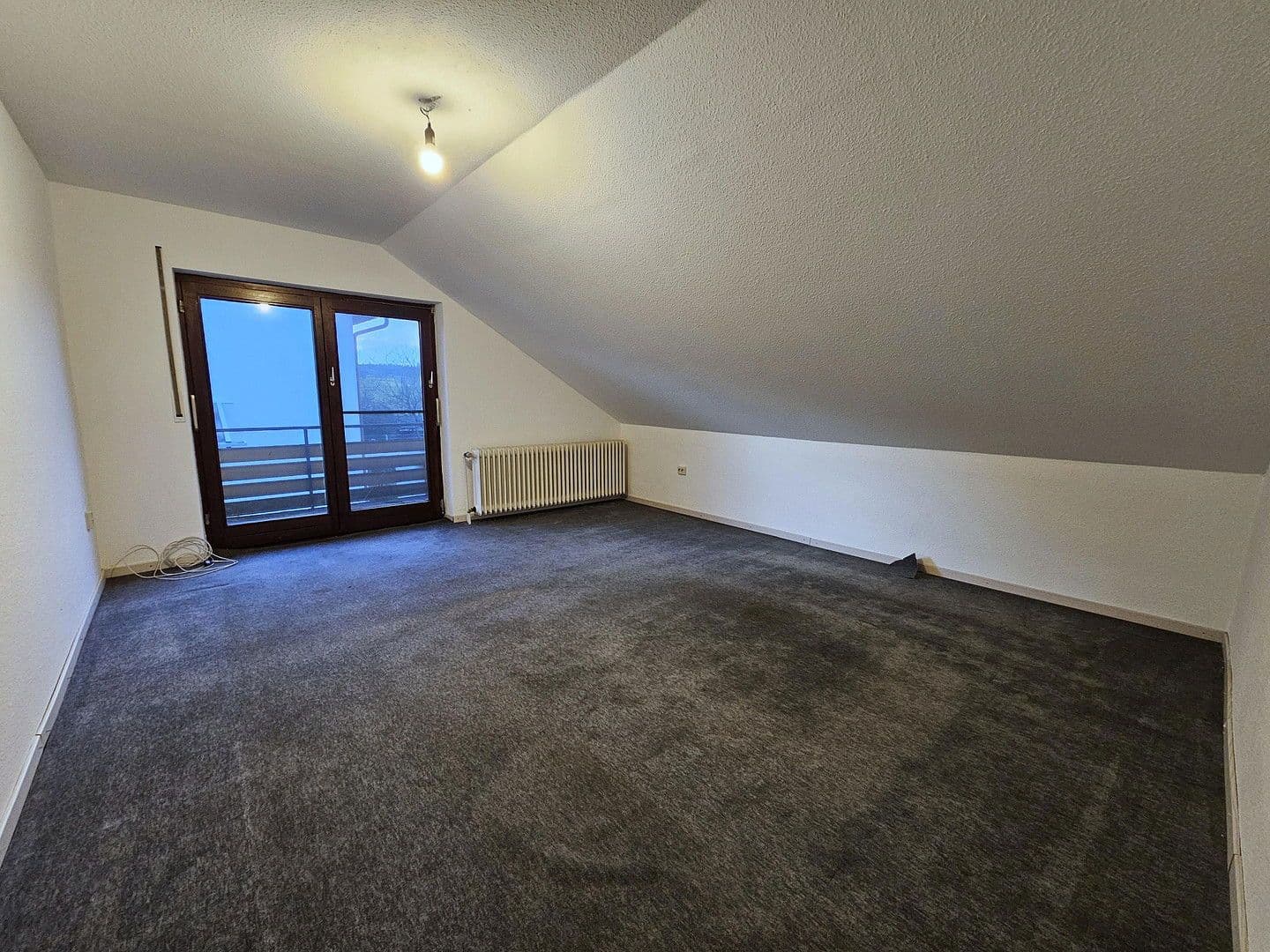 Prodej domu 157 m², pozemek 601 m², Neuhausen, Bádensko-Württembersko Prodej domu 157 m², pozemek 601 m², Neuhausen, Bádensko-Württembersko