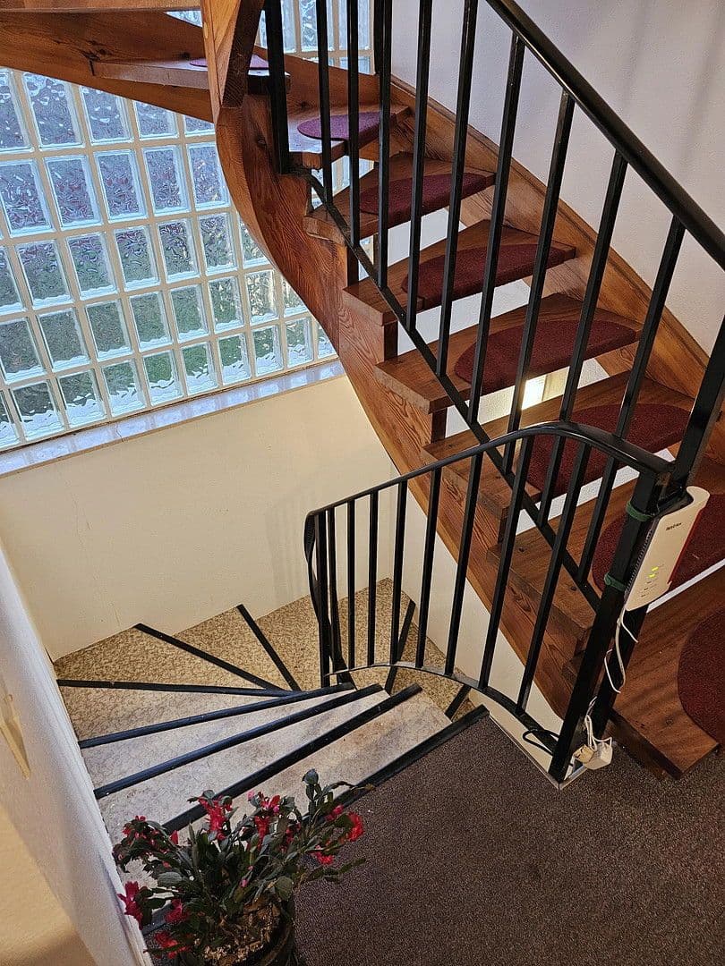 Prodej domu 157 m², pozemek 601 m², Neuhausen, Bádensko-Württembersko Prodej domu 157 m², pozemek 601 m², Neuhausen, Bádensko-Württembersko