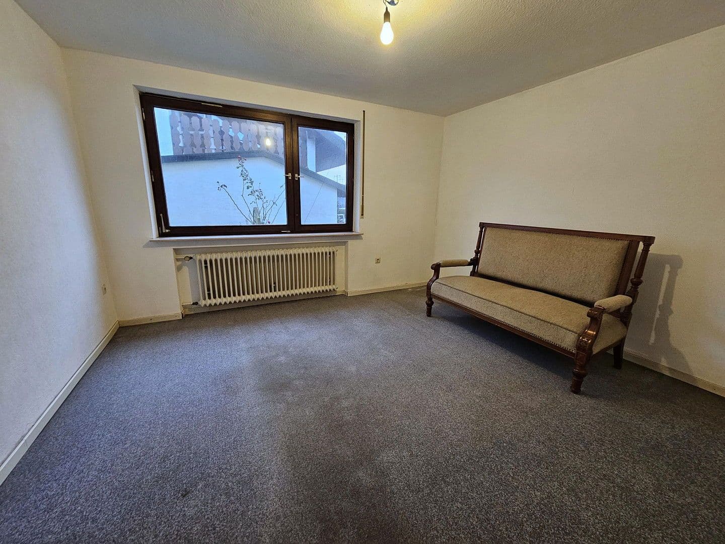 Prodej domu 157 m², pozemek 601 m², Neuhausen, Bádensko-Württembersko Prodej domu 157 m², pozemek 601 m², Neuhausen, Bádensko-Württembersko
