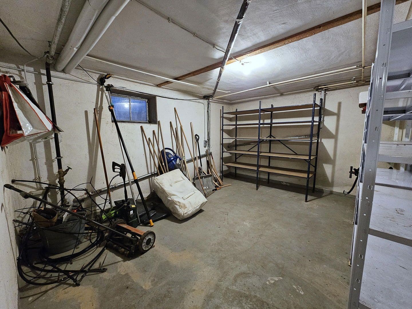 Prodej domu 157 m², pozemek 601 m², Neuhausen, Bádensko-Württembersko Prodej domu 157 m², pozemek 601 m², Neuhausen, Bádensko-Württembersko