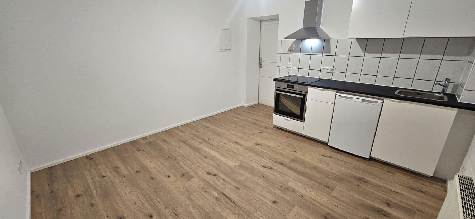 Pronájem bytu 2+1 35 m², Gerresheimer Straße, Düsseldorf, Severní Porýní-Vestfálsko Pronájem bytu 2+1 35 m², Gerresheimer Straße, Düsseldorf, Severní Porýní-Vestfálsko