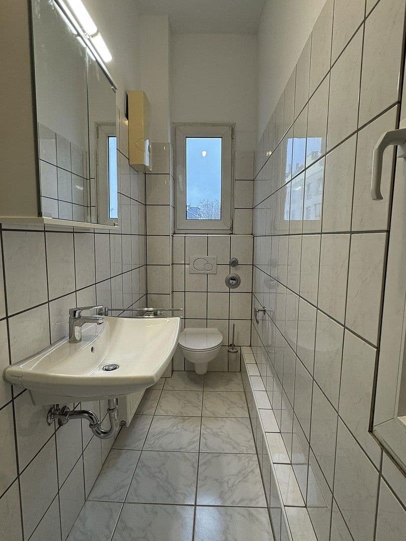 Pronájem bytu 2+1 35 m², Gerresheimer Straße, Düsseldorf, Severní Porýní-Vestfálsko Pronájem bytu 2+1 35 m², Gerresheimer Straße, Düsseldorf, Severní Porýní-Vestfálsko