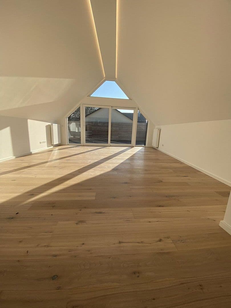 Pronájem domu 157 m², pozemek 150 m², Düsseldorf, Severní Porýní-Vestfálsko Pronájem domu 157 m², pozemek 150 m², Düsseldorf, Severní Porýní-Vestfálsko