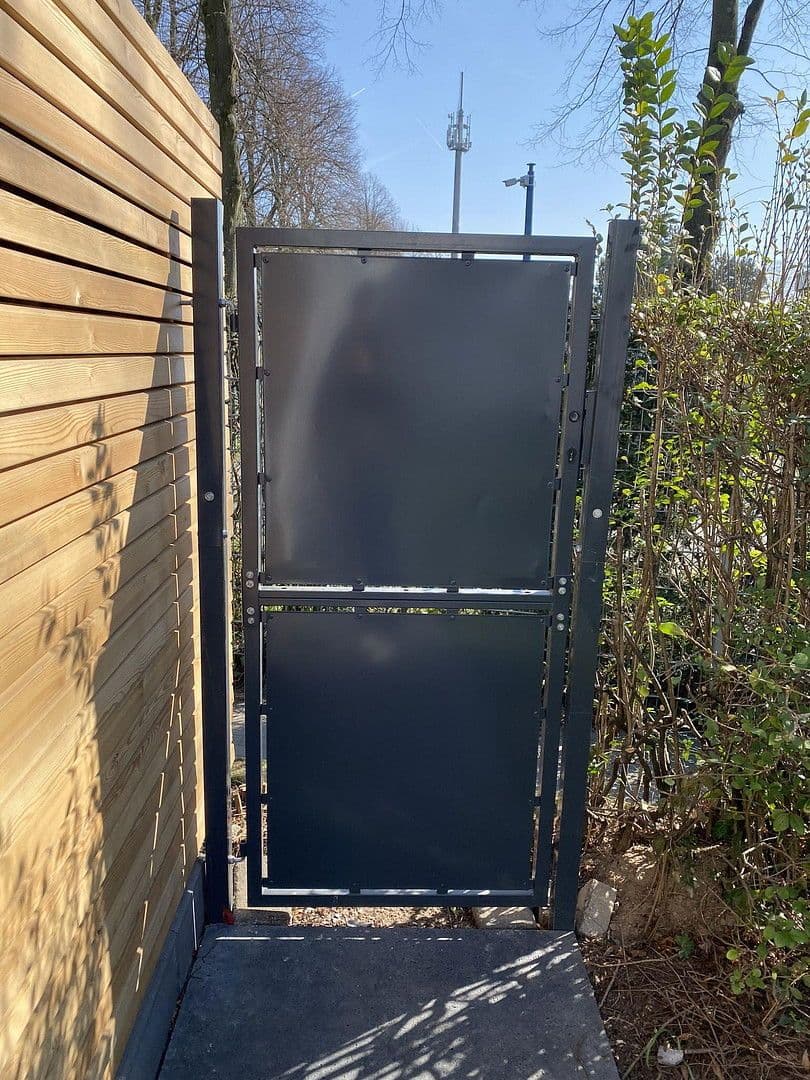 Pronájem domu 157 m², pozemek 150 m², Düsseldorf, Severní Porýní-Vestfálsko Pronájem domu 157 m², pozemek 150 m², Düsseldorf, Severní Porýní-Vestfálsko