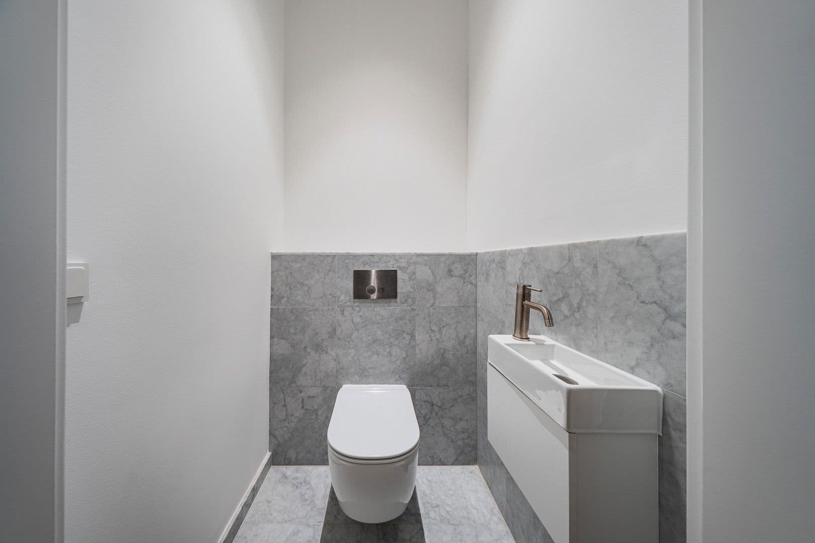 Prodej bytu 3+1 133 m², Zollergasse 7, Wien, Wien Prodej bytu 3+1 133 m², Zollergasse 7, Wien, Wien