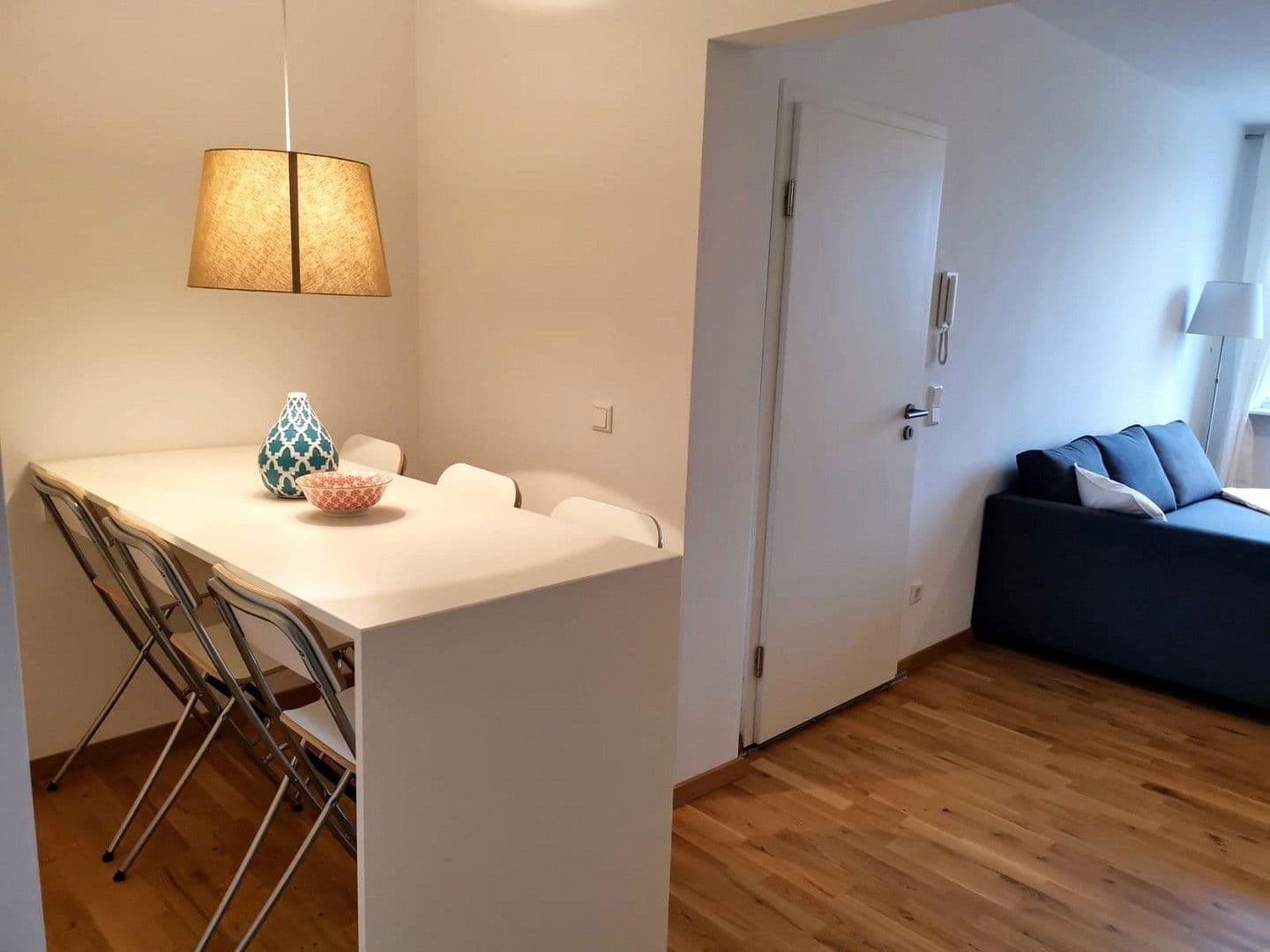 Pronájem bytu 2+1 43 m², Düsseldorf, Severní Porýní-Vestfálsko Pronájem bytu 2+1 43 m², Düsseldorf, Severní Porýní-Vestfálsko