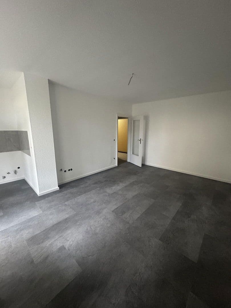 Pronájem bytu 1+1 32 m², Heinrich-Lanz-Ring 11, Viernheim, Hessen Pronájem bytu 1+1 32 m², Heinrich-Lanz-Ring 11, Viernheim, Hessen