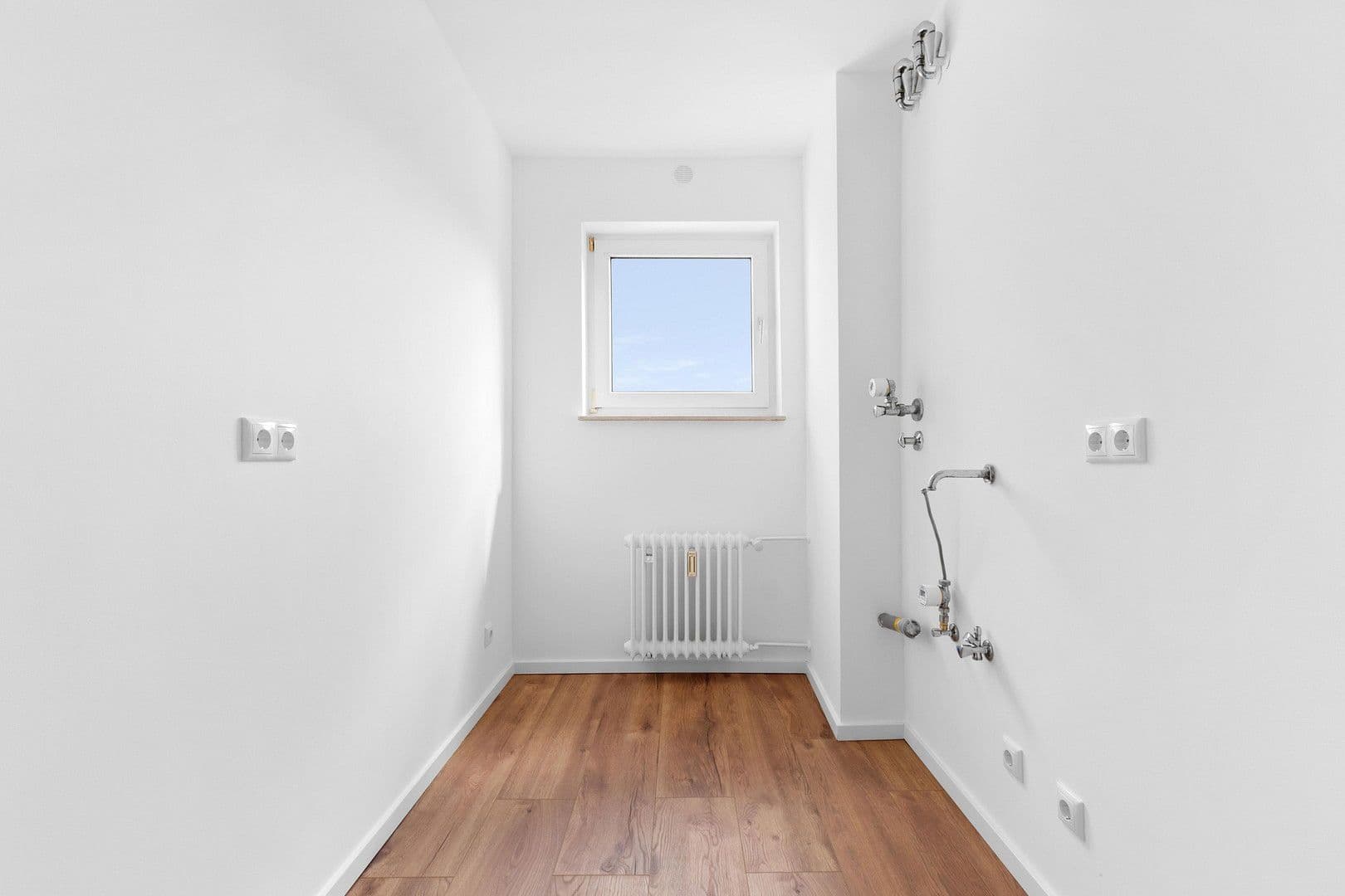 Pronájem bytu 2+1 55 m², August-Schärttner-Str.17, Hanau, Hessen Pronájem bytu 2+1 55 m², August-Schärttner-Str.17, Hanau, Hessen