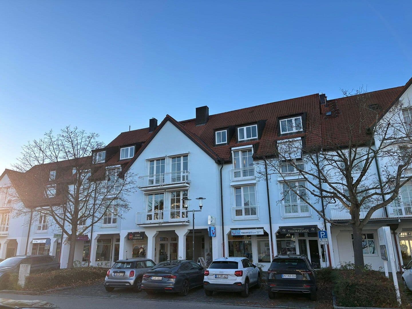 Pronájem bytu 3+1 100 m², Bahnhofsstraße 9, Eichenau, Bavorsko Pronájem bytu 3+1 100 m², Bahnhofsstraße 9, Eichenau, Bavorsko