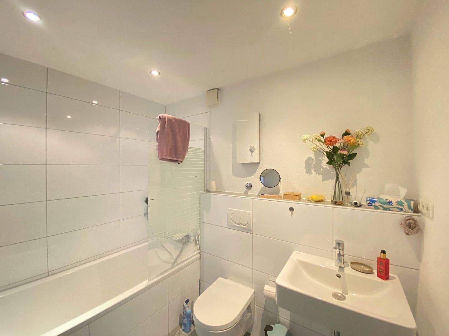 Pronájem bytu 2+kk 90 m², Essen, Severní Porýní-Vestfálsko Pronájem bytu 2+kk 90 m², Essen, Severní Porýní-Vestfálsko