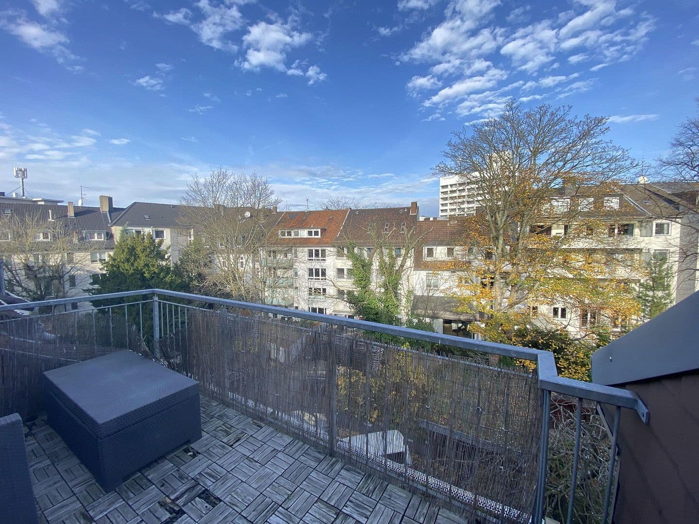 Pronájem bytu 2+kk 90 m², Essen, Severní Porýní-Vestfálsko Pronájem bytu 2+kk 90 m², Essen, Severní Porýní-Vestfálsko