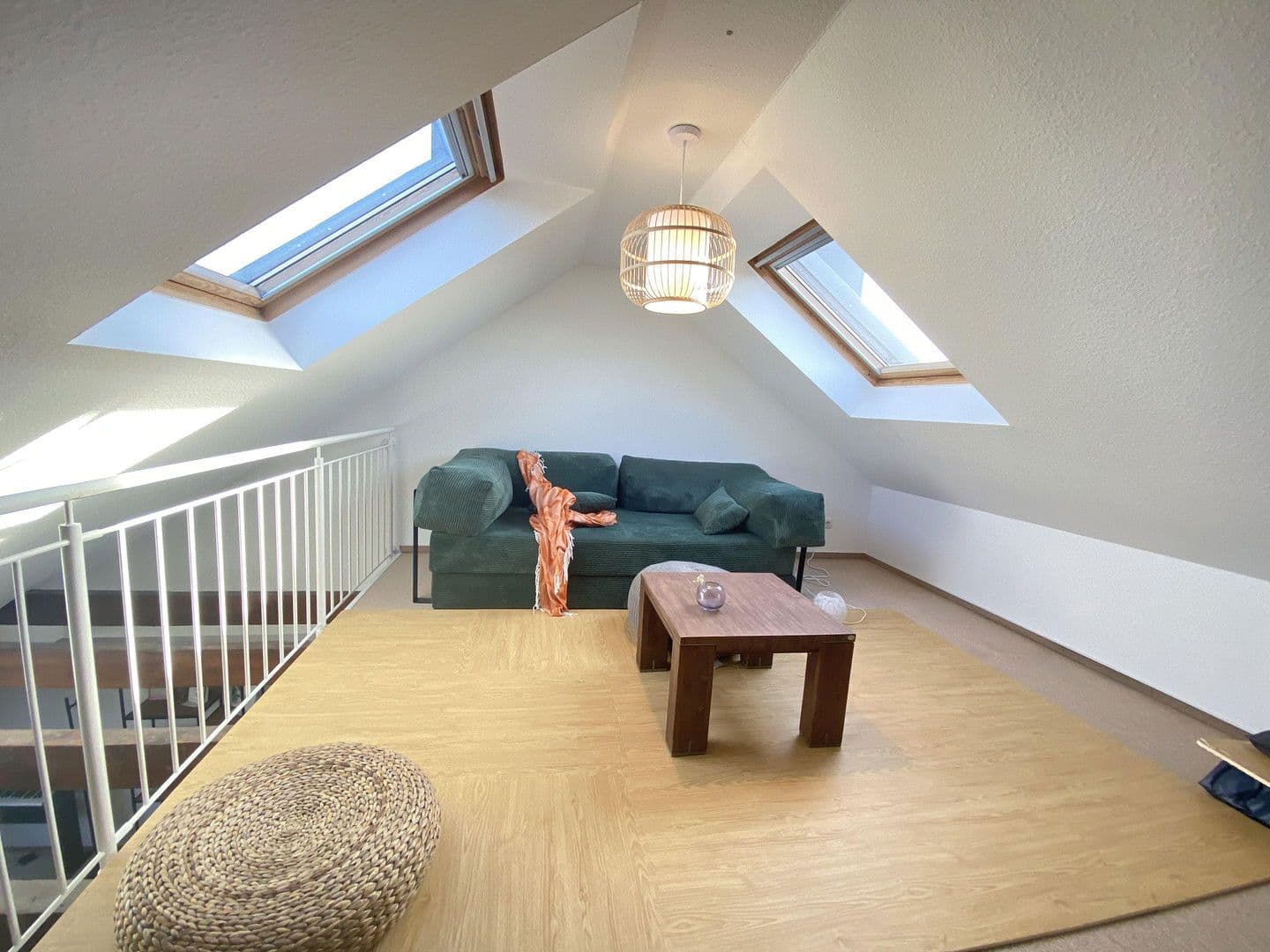 Pronájem bytu 2+kk 90 m², Essen, Severní Porýní-Vestfálsko Pronájem bytu 2+kk 90 m², Essen, Severní Porýní-Vestfálsko