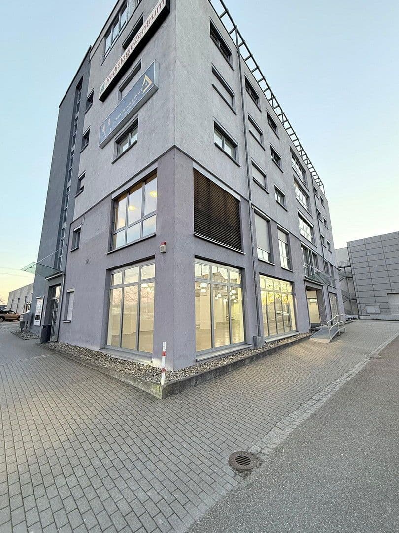 Pronájem nebytového prostoru 464 m², Niederwaldstraße 23, Rastatt, Bádensko-Württembersko Pronájem nebytového prostoru 464 m², Niederwaldstraße 23, Rastatt, Bádensko-Württembersko