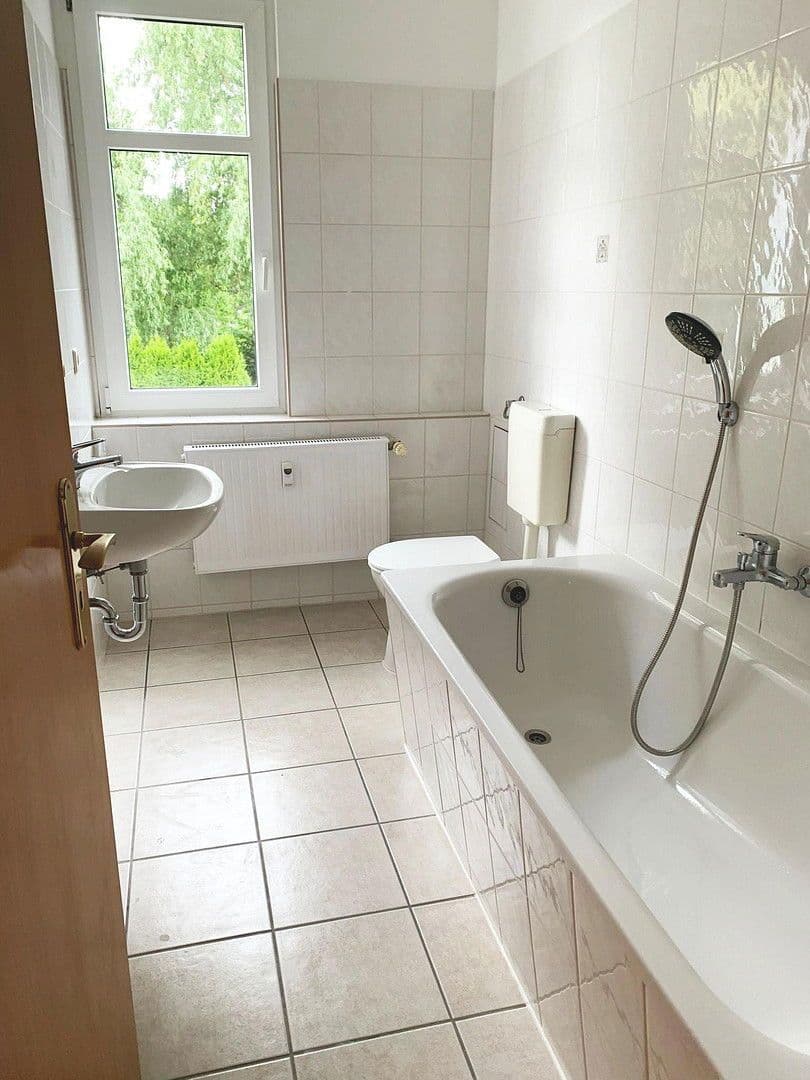 Pronájem bytu 2+1 56 m², Abteistraße 13, Oberlungwitz, Sasko Pronájem bytu 2+1 56 m², Abteistraße 13, Oberlungwitz, Sasko