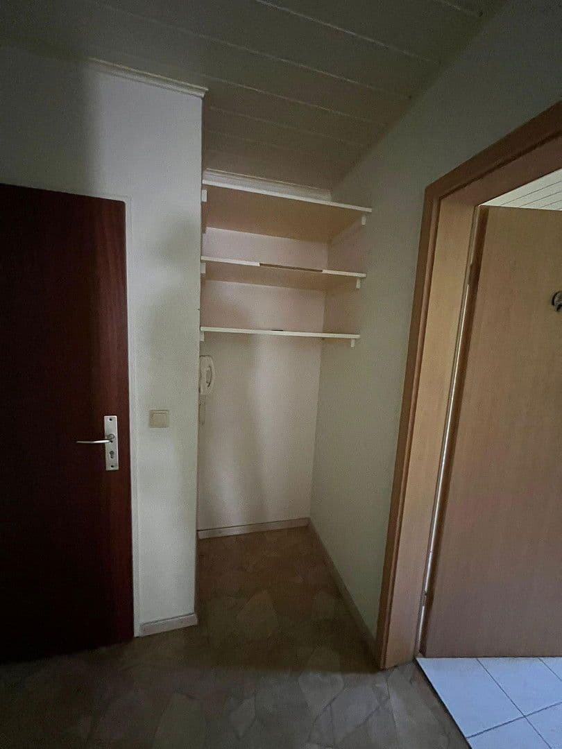 Pronájem bytu 4+1 105 m², Bahnhofstr. 11, Kastorf, Šlesvicko-Holštýnsko Pronájem bytu 4+1 105 m², Bahnhofstr. 11, Kastorf, Šlesvicko-Holštýnsko