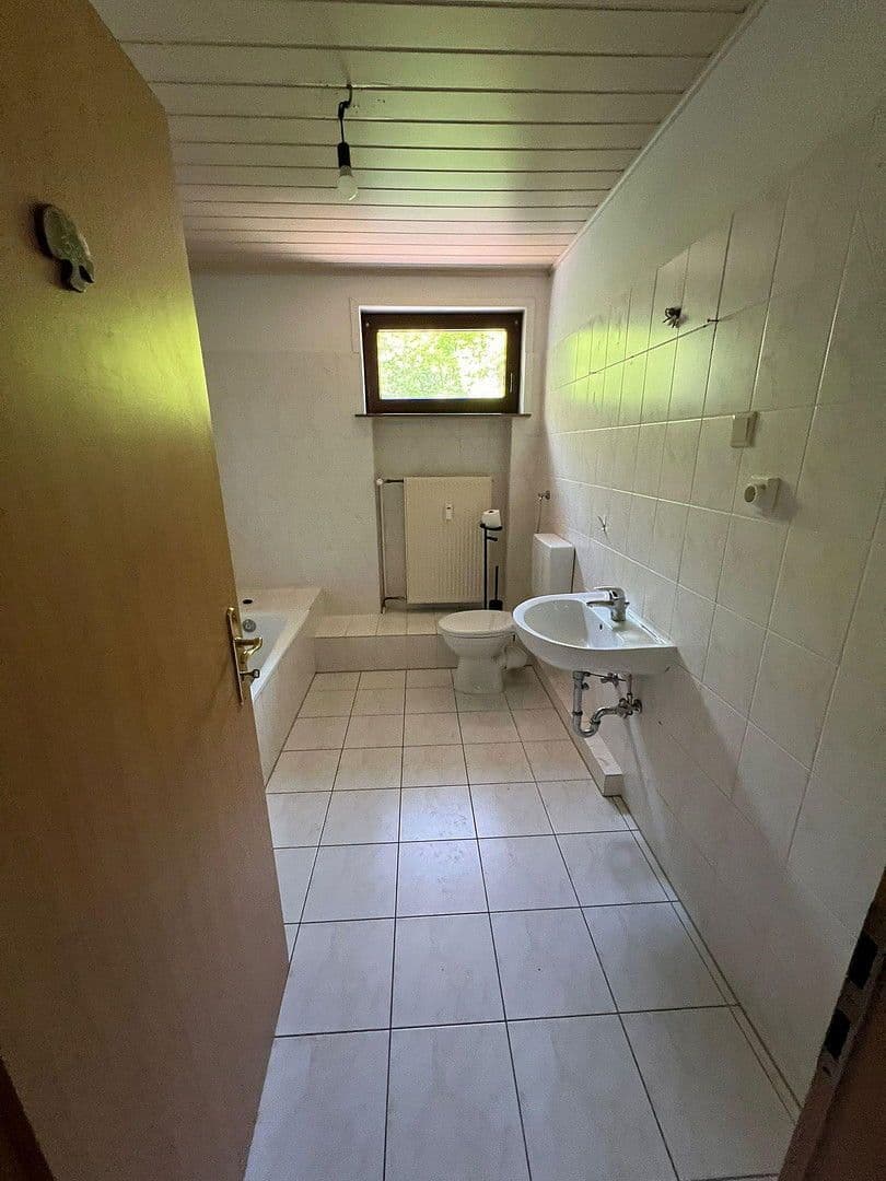 Pronájem bytu 4+1 105 m², Bahnhofstr. 11, Kastorf, Šlesvicko-Holštýnsko Pronájem bytu 4+1 105 m², Bahnhofstr. 11, Kastorf, Šlesvicko-Holštýnsko