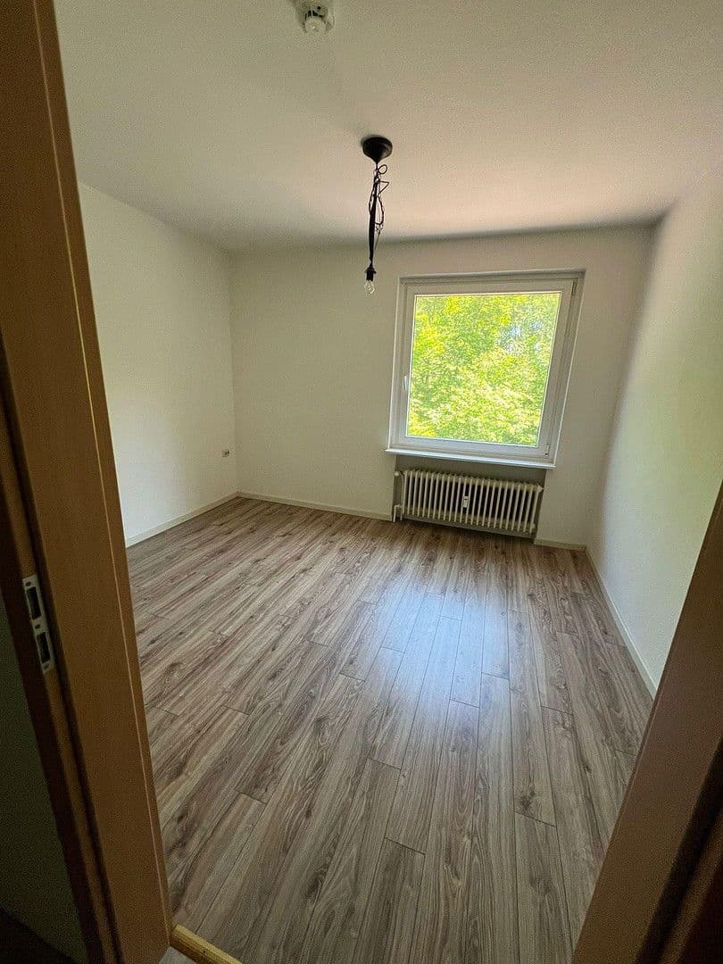 Pronájem bytu 4+1 105 m², Bahnhofstr. 11, Kastorf, Šlesvicko-Holštýnsko Pronájem bytu 4+1 105 m², Bahnhofstr. 11, Kastorf, Šlesvicko-Holštýnsko